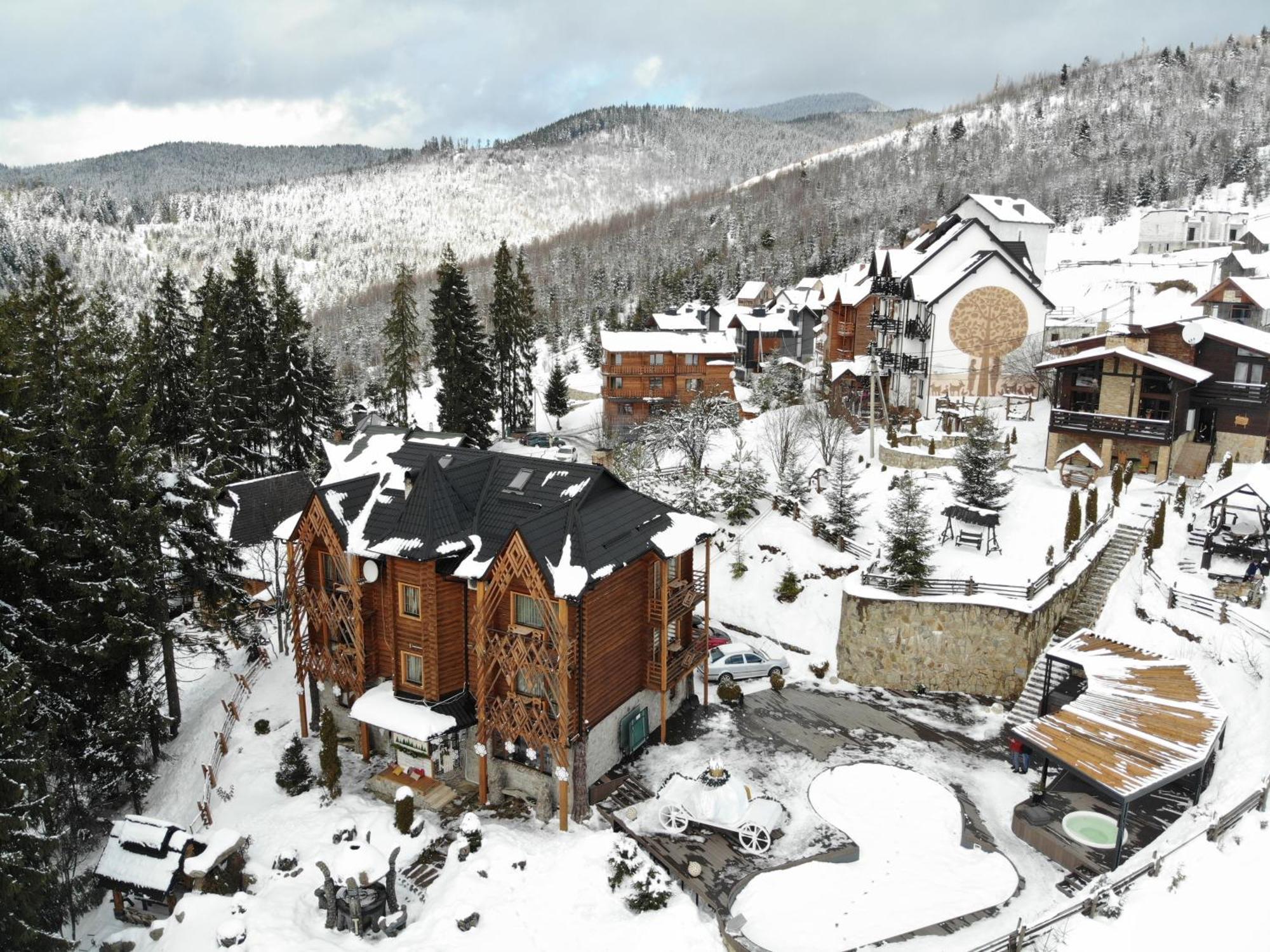 Stara Pravda Hotel - Vykrutasy Bukovel Exterior photo